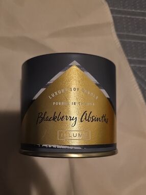 Illume Blackberry Absinthe Candle